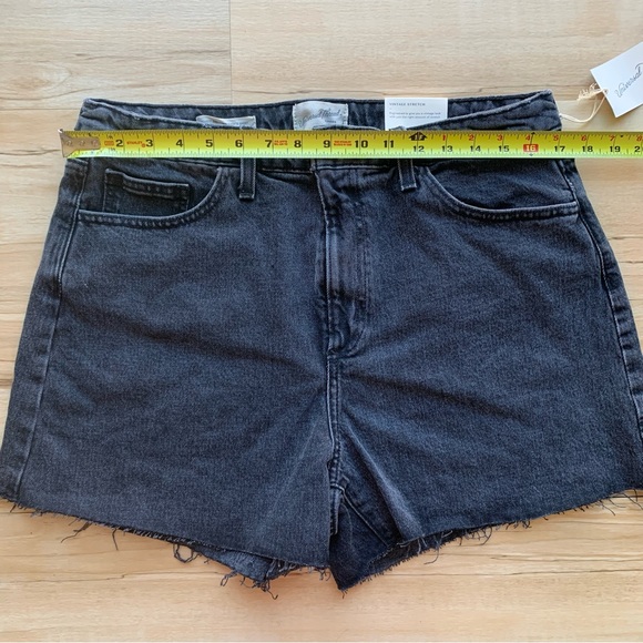 Short Black Universal Tread Size 14 Highest Rise Curvy - Picture 4 of 5